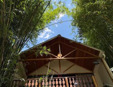 Chalé Duplex com Hidromassagem