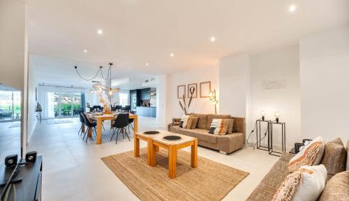 Apartment with Shower