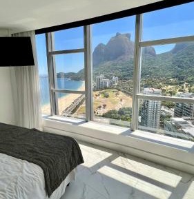 King Suite with Sea View