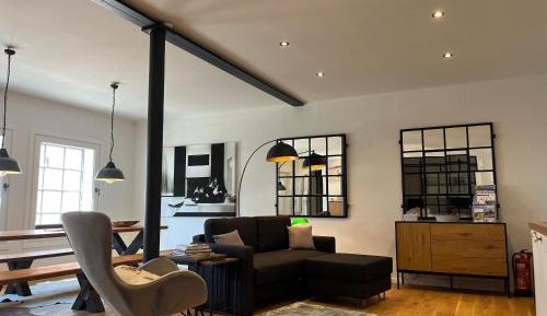 Superior Studio