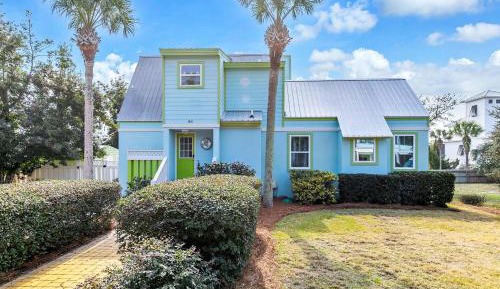 Three-Bedroom Holiday Home 