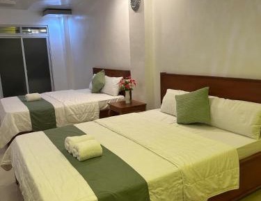 Deluxe Family Room