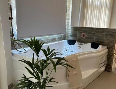 Double Room with Spa Bath