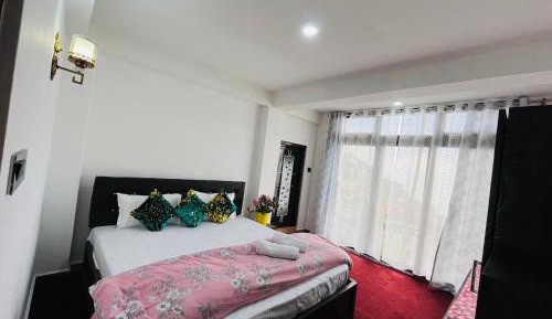 Triple Room with Mountain View