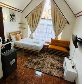 Studio Apartment with One Double Bed