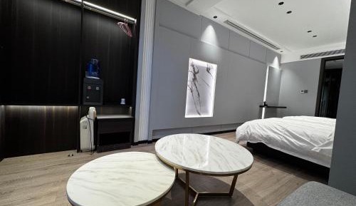 Rohan Twin Room