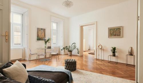 Two-Bedroom Deluxe Apartment