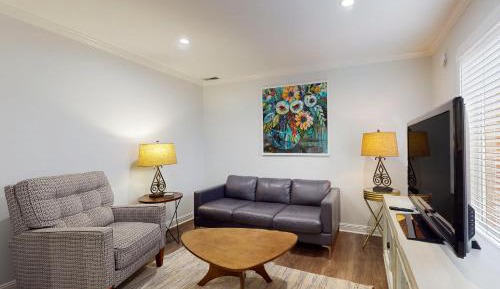 One Bedroom Apartment