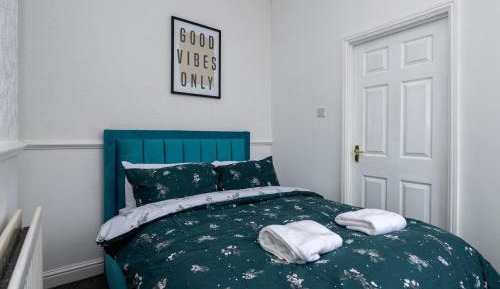 Four-Bedroom Luxury Apartment