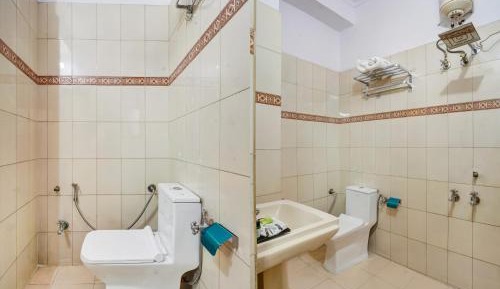 Deluxe Double Room (2 Adults + 1 Child)
