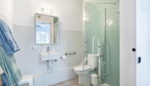 Single Room with Private Bathroom