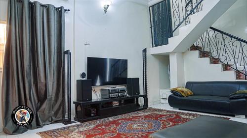 Deluxe Family Room