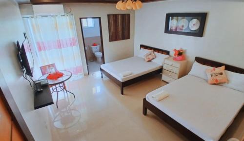 Economy Quadruple Room