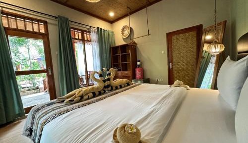 King Room with Garden View
