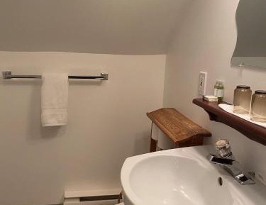 Twin Room with Private Bathroom