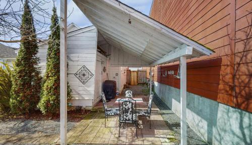 Two Bedroom Holiday Home