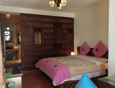 Queen Room with Garden View