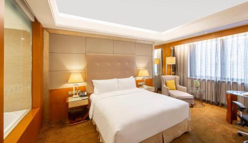 Luxury Room with King Bed
