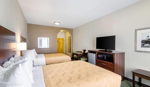 Queen Room with Two Queen Beds - Non-Smoking