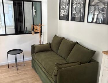 One-Bedroom Apartment