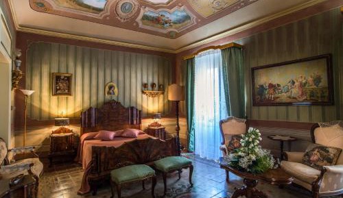 Suite with Spa Bath