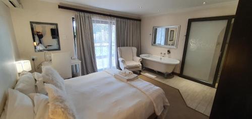Deluxe Double Room with Bath
