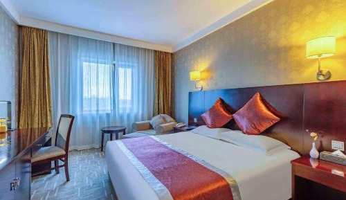 Standard Queen Room