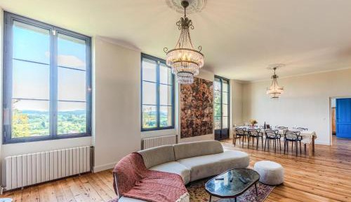 Three-Bedroom Holiday Home 