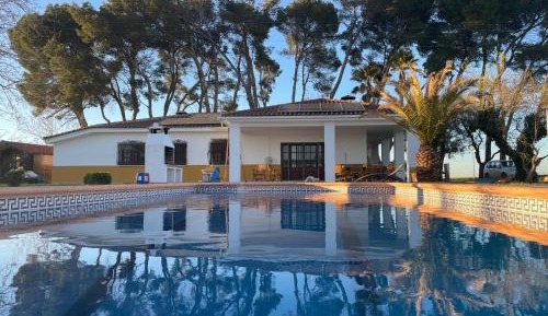 Three-Bedroom Holiday Home 