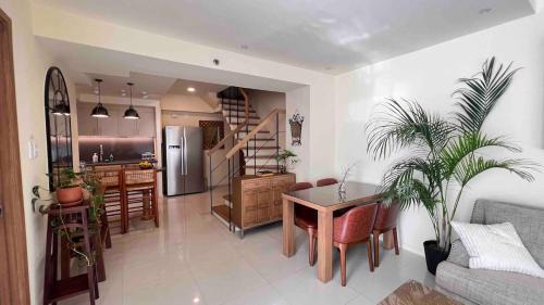 Three-Bedroom Premium Apartment with Balcony