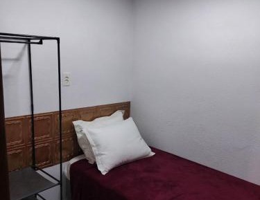 Single Room with Shared Bathroom