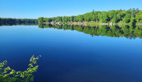 Two-Bedroom Apartment with Lake View