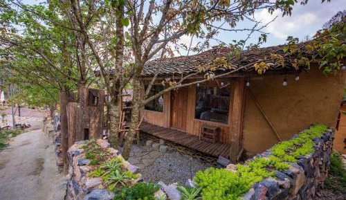 Deluxe Bungalow with Garden View