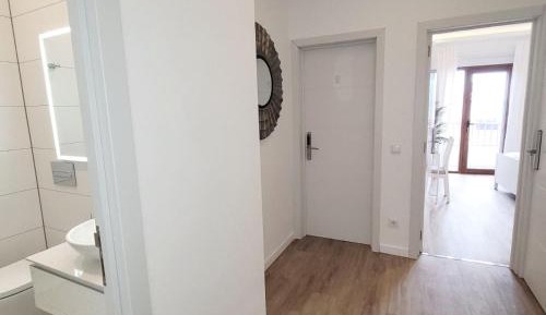 Deluxe Double Room with Side Sea View