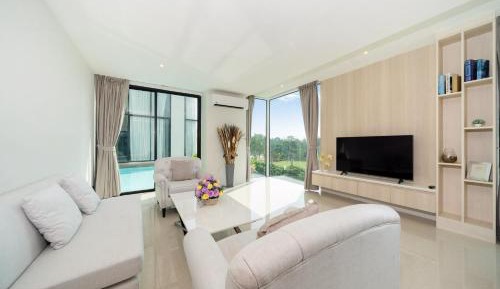 Two-Bedroom Apartment with Pool View