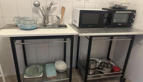 Single Room with Shared Bathroom