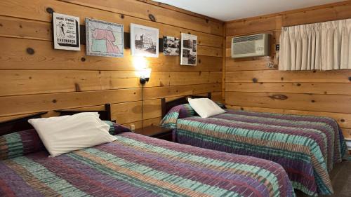 Standard Queen Room with Two Queen Beds