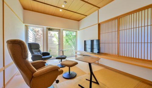 Room with Tatami Area and Private Hot Spring Bath - Maisonette Villa (Worikara)