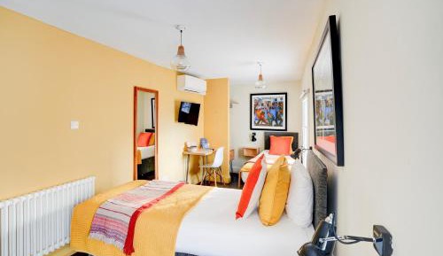 Twin Room with Bathroom