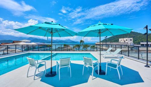 Two-Bedroom Apartment with Balcony and Sea View