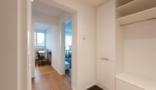 Apartment With Shared Bathroom