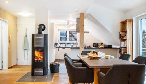 Superior One-Bedroom Apartment with Balcony
