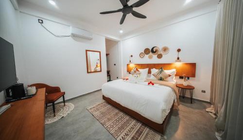 Standard King Room