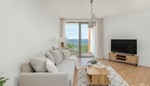 One-Bedroom Apartment with Sea View and Terrace