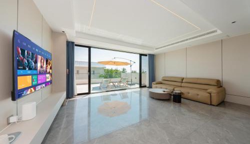 Deluxe Suite with Sea View