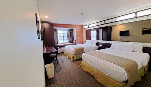 Queen Room with Two Queen Beds - Mobility Access/Non-Smoking