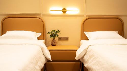 Budget Twin Room