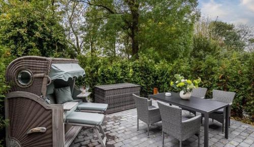 One-Bedroom Holiday Home