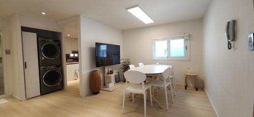 Deluxe Family Suite
