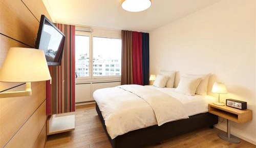 Standard Charming Room